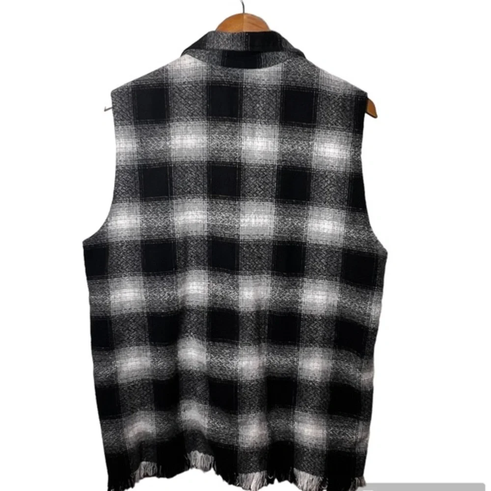 Vintage‎ Men’s Stefano International Black and White checkered vest with raw hem